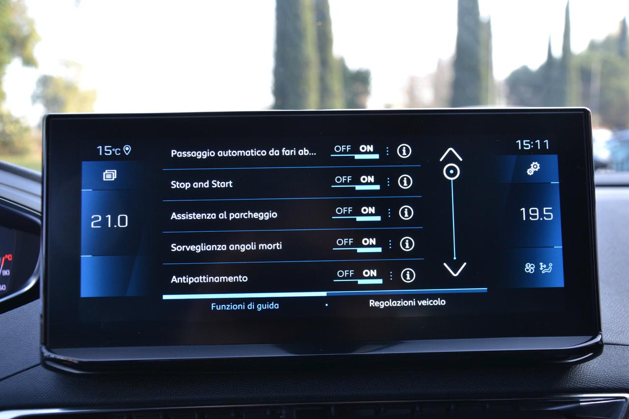 Peugeot 5008 1.5 HDi 130CV EAT8 ALLURE PELLE+RCAM+NAVI+FULL LED