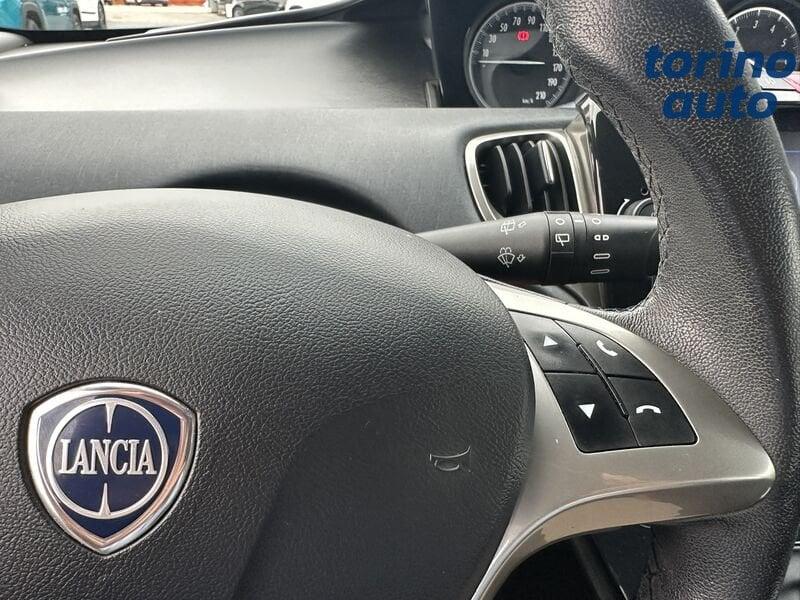 Lancia Ypsilon Ypsilon 1.0 firefly hybrid Gold s&s 70cv