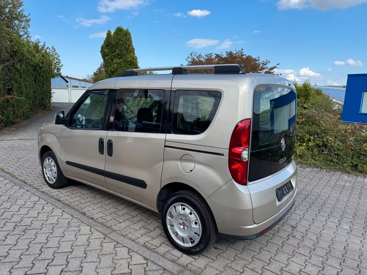 Fiat Doblo 1.4 16V Maxi vettura 5 posti