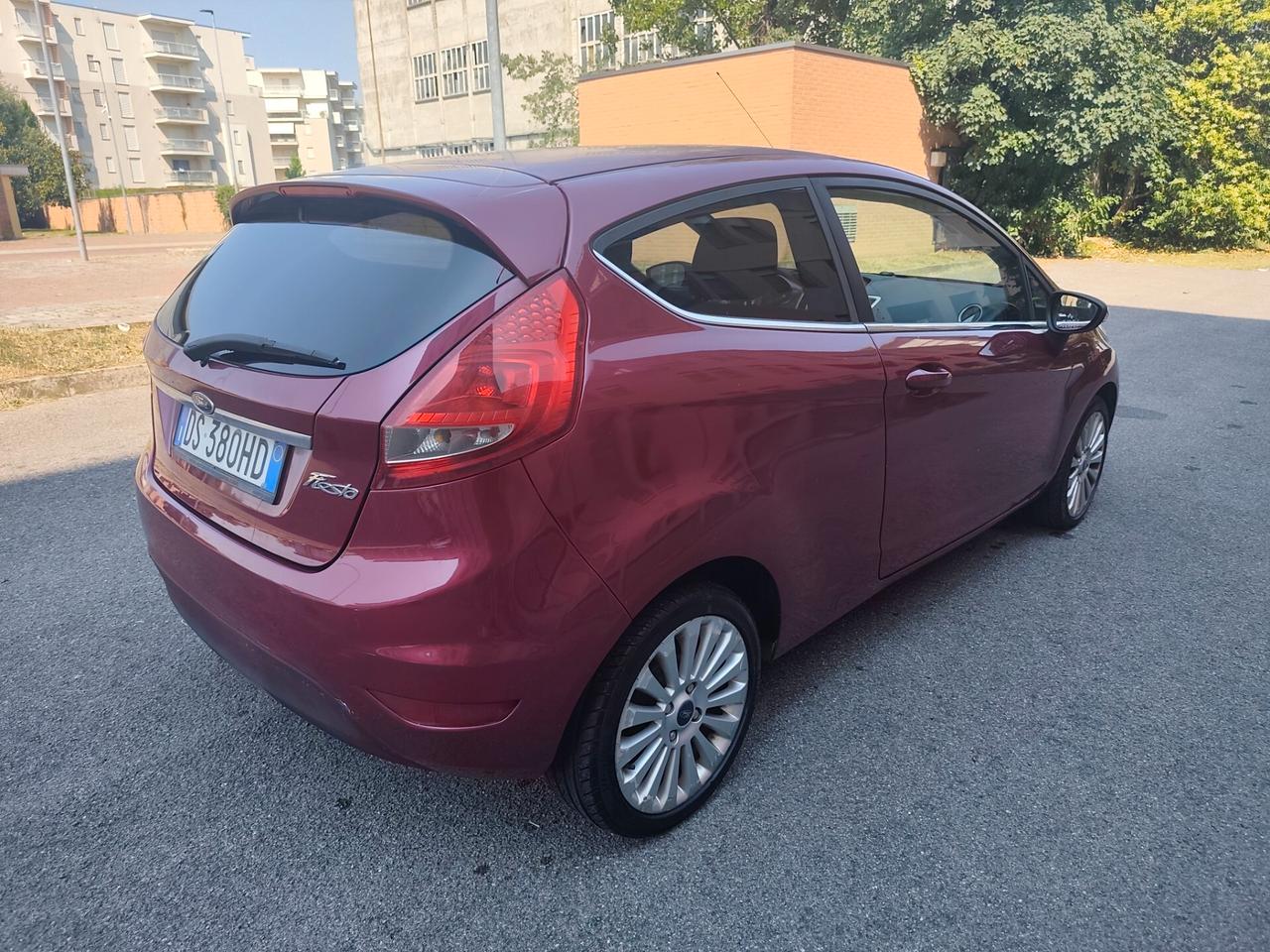 Ford Fiesta 1.2 Benz 82CV 3 porte Titanium