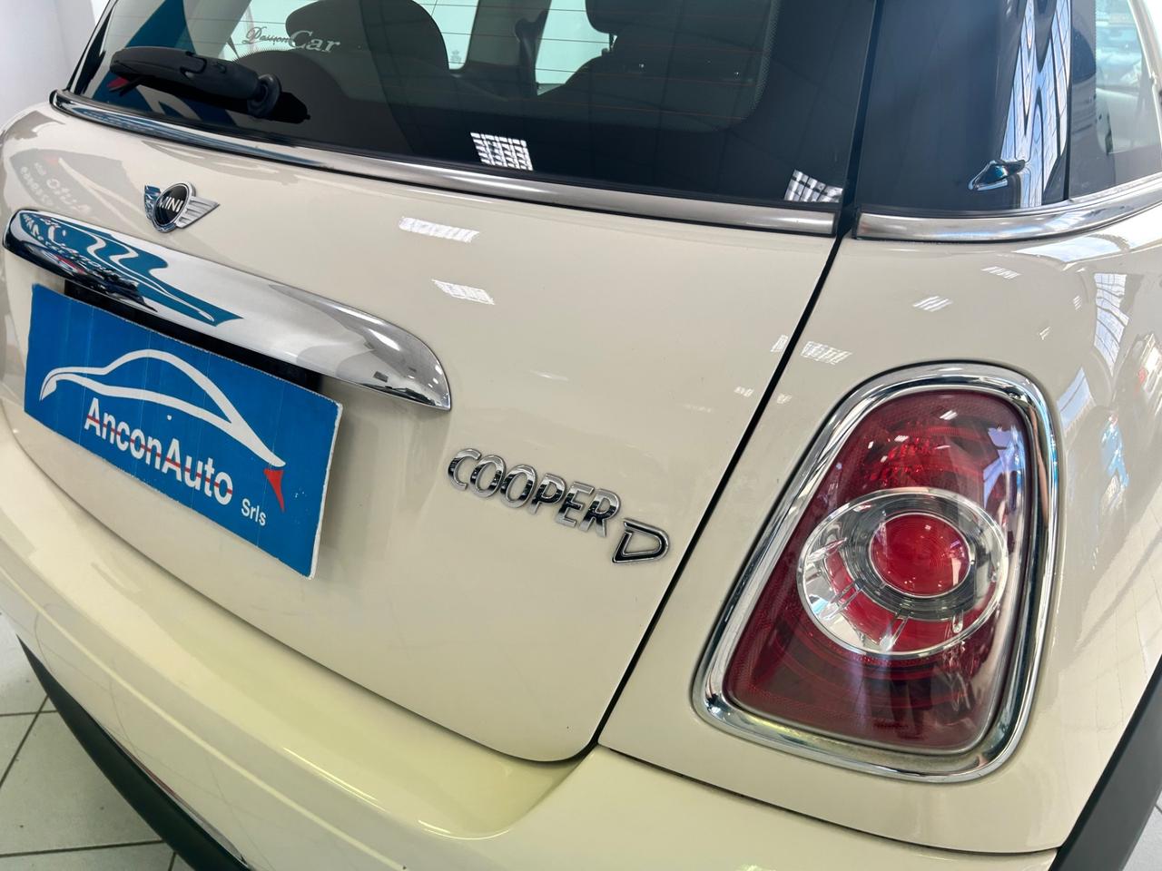 Mini Cooper D 1.6D grandinata 2010