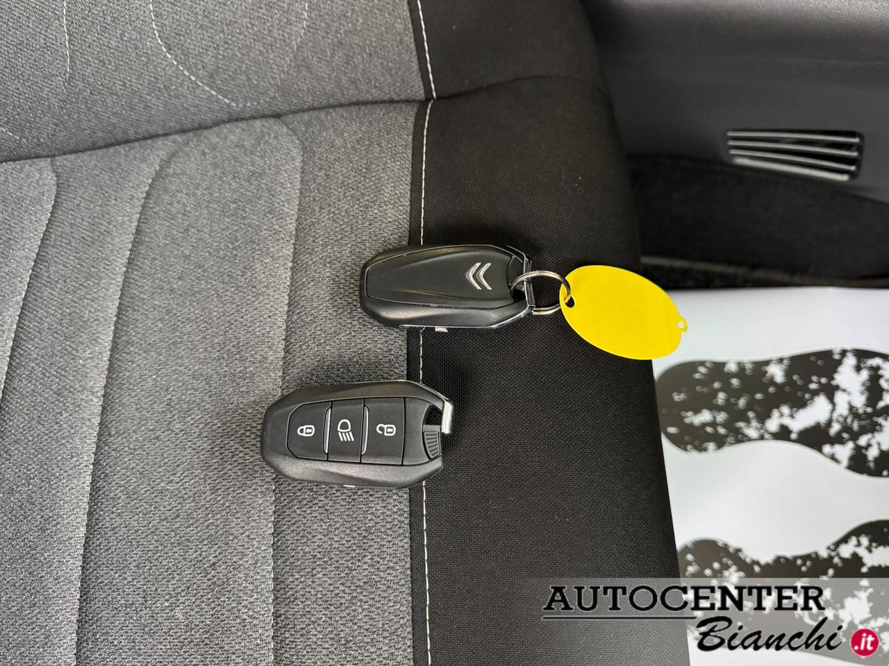 Citroen C3 1.2 puretech Shine s&s 83cv neopatentati