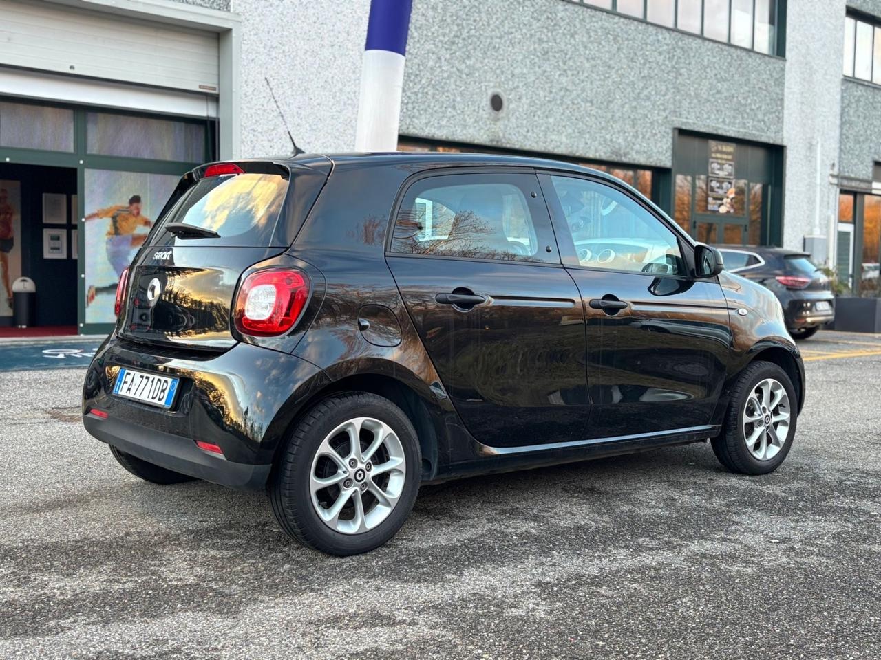 Smart ForFour 70 1.0 Prime*SOLO 70000KM*ADATTA A NEOPATENTI*NEL PREZZO 4 GOMME*CRUISE