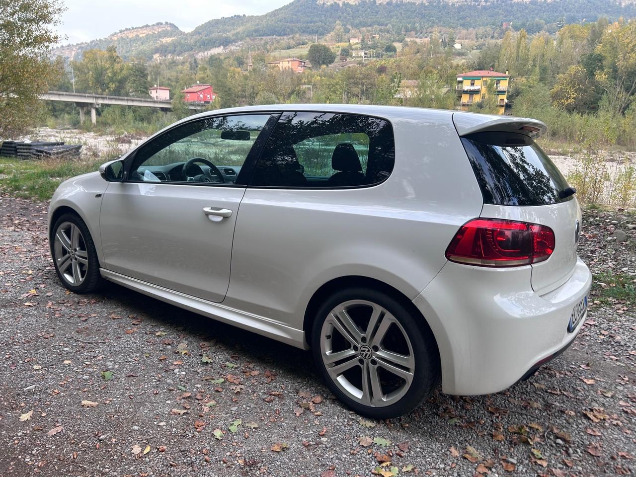 Volkswagen Golf 1.4 TSI 122CV 3p. R-line