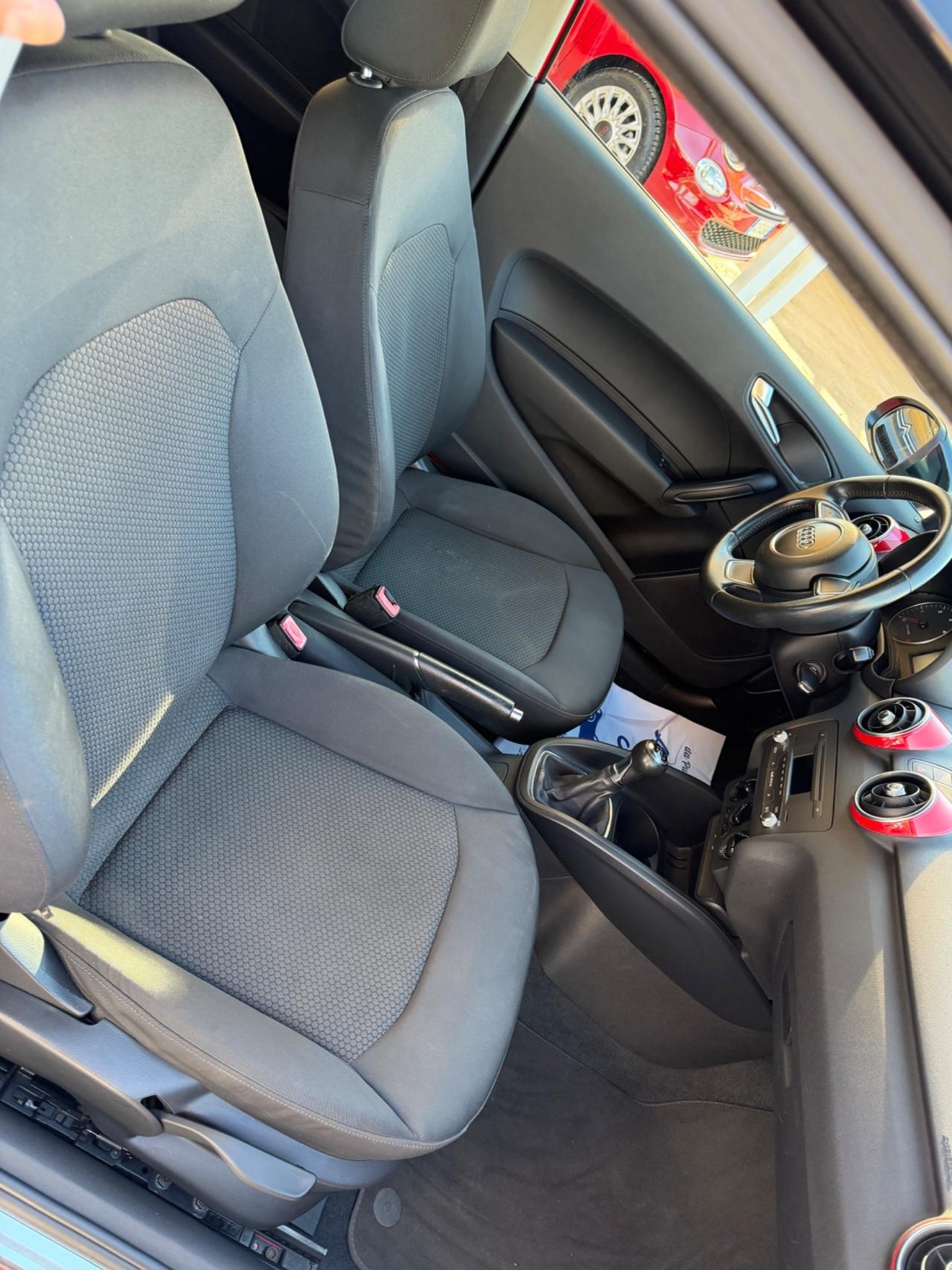 Audi A1 1.6 TDI S line edition