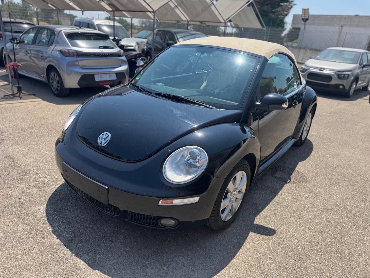 Volkswagen New Beetle 1.9 TDI 105CV Cabrio pelle beige