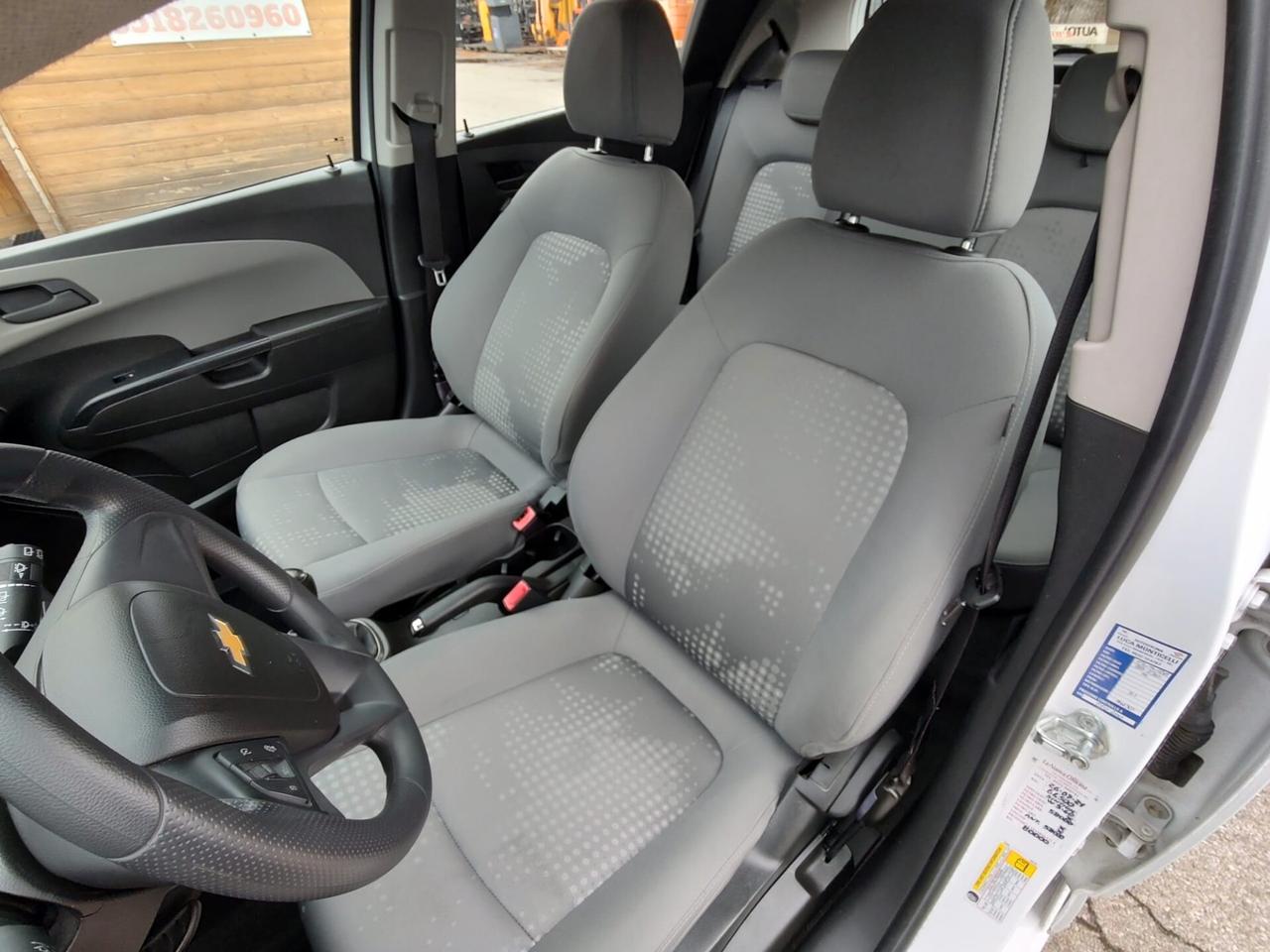 Chevrolet Aveo 1.2 70CV 5 porte LS, OK NEOPATENTATI, GARANZIA L.12 MESI.