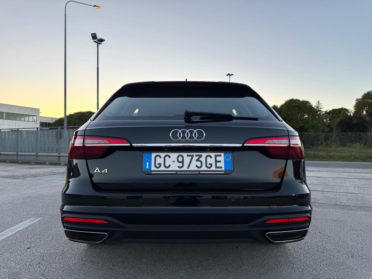 AUDI A4 Avant 2.0 Tdi S-Tronic - Led Virtual 18