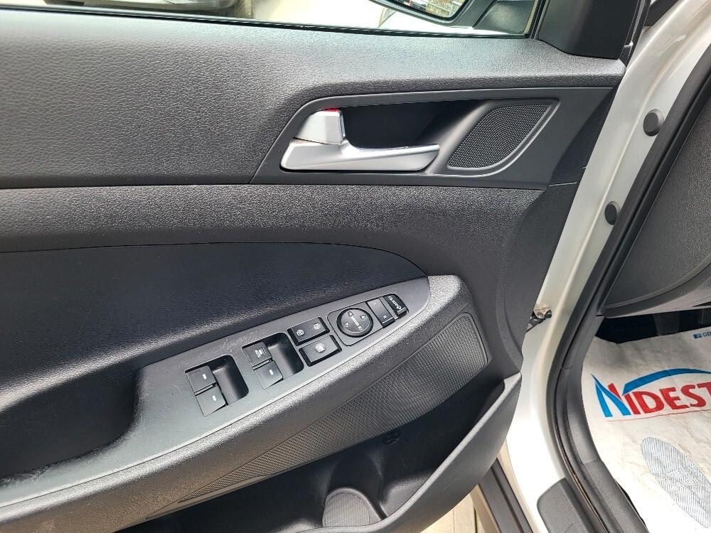 Hyundai Tucson 1.6 GDI Comfort 132cv ok neopatentati - UNICO PROPRIETARIO