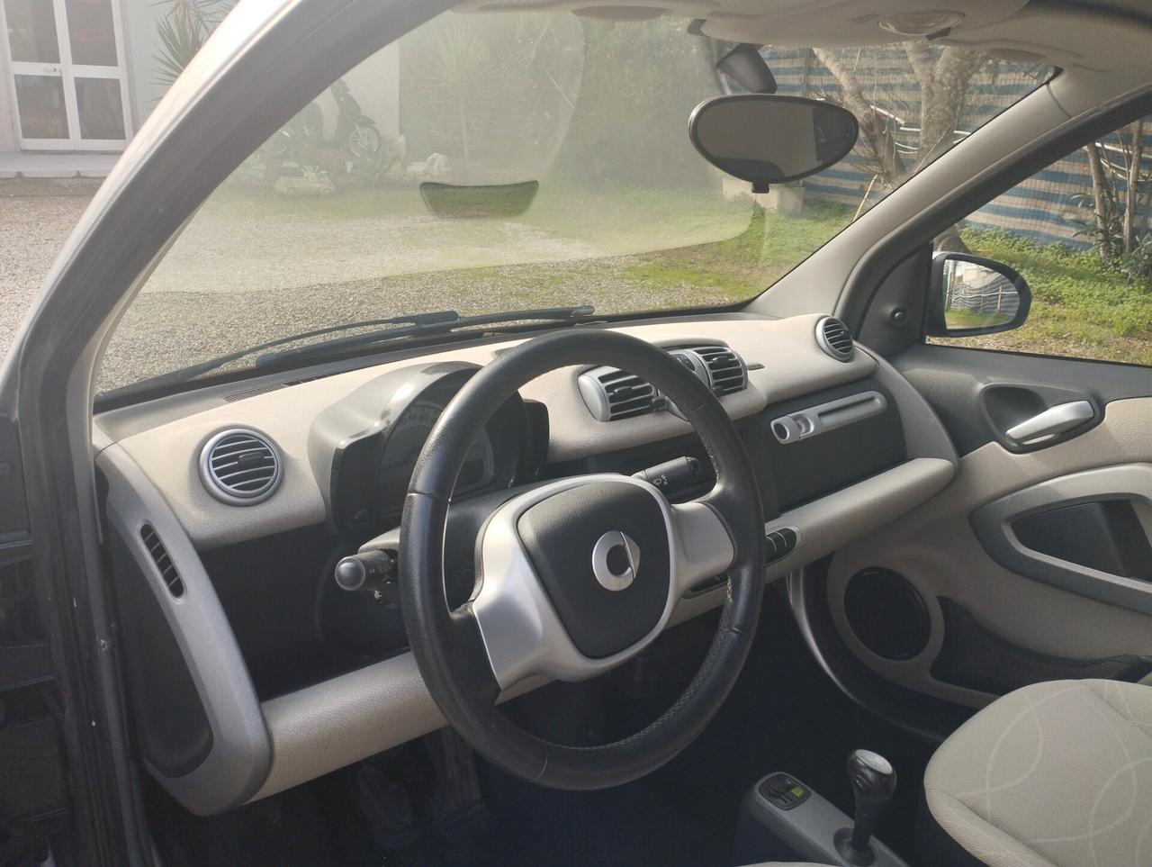 Smart ForTwo 1000 52 kW MHD coupé pure