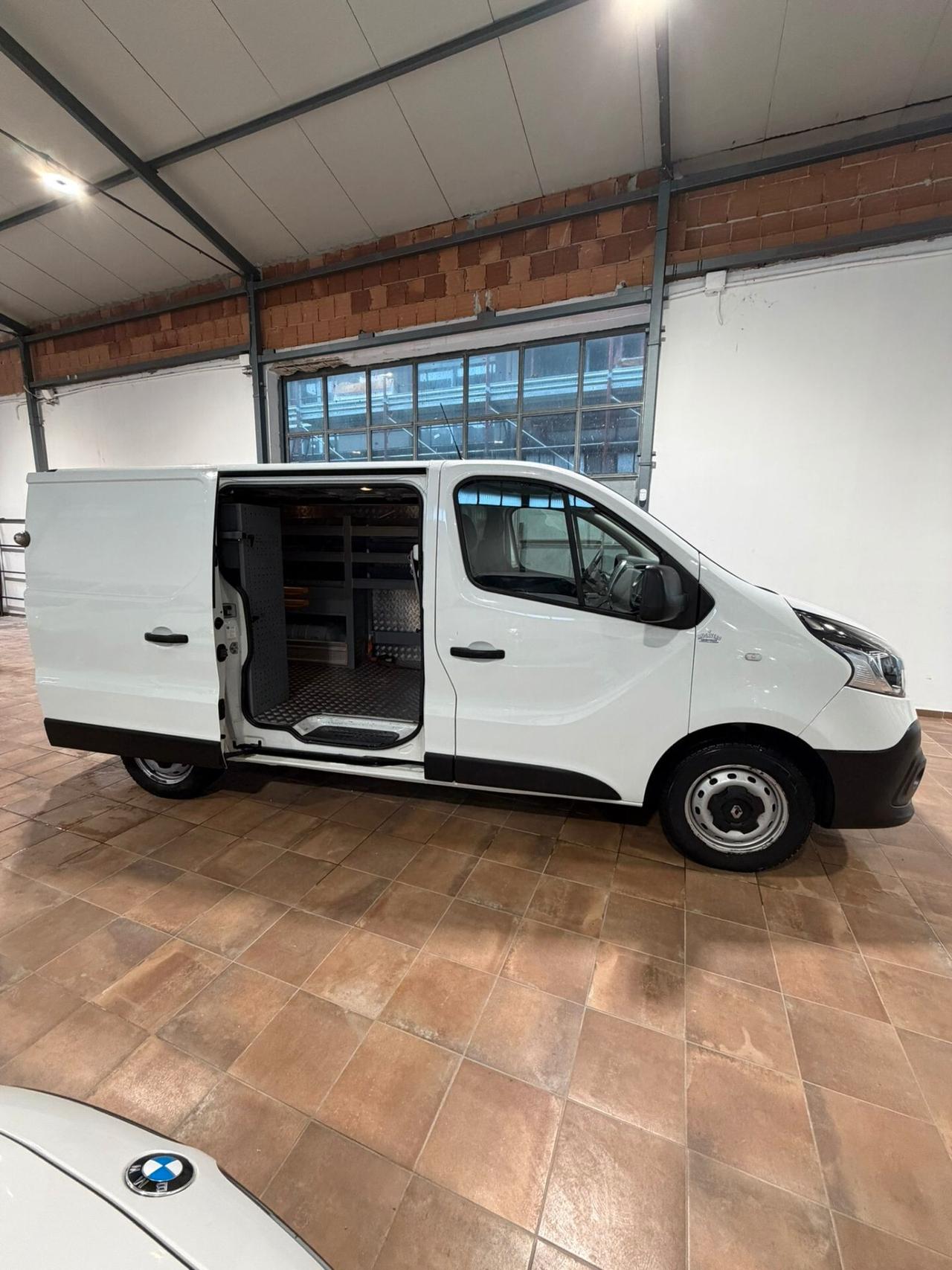 RENAULT TRAFIC 1.6dci 120cv ATTREZZATO