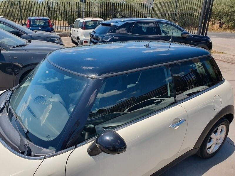 MINI Cooper D 1.6D 16V 110CV DPF PER NEOPATENTATI