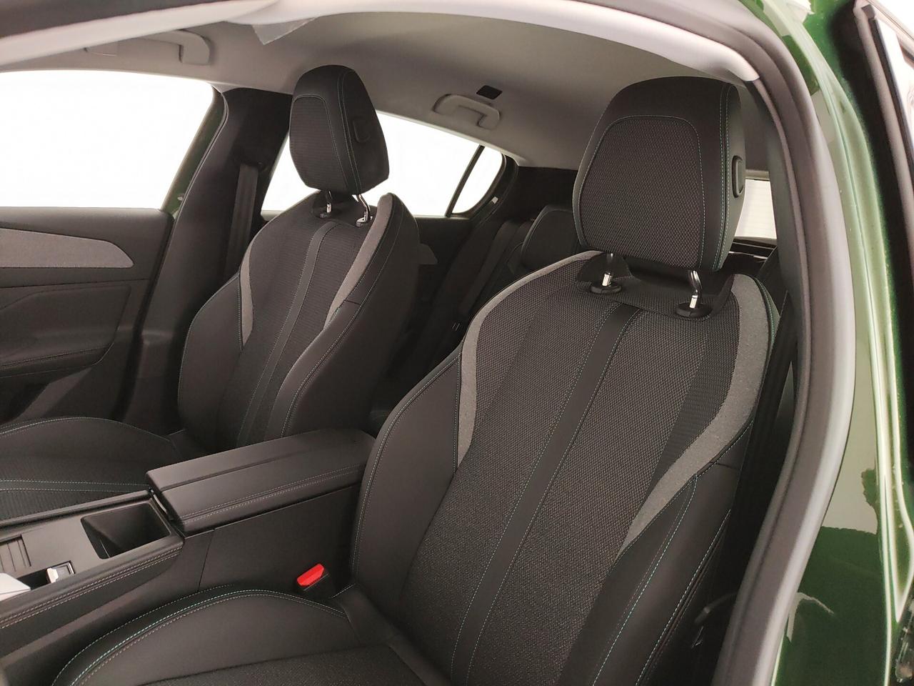 Peugeot 308 BlueHDi 130 S&S EAT8 Allure