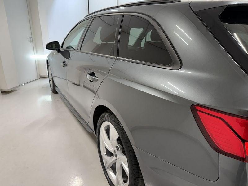 Audi A4 A4 Avant 35 TDI/163 CV S-Tronic S-Line Edition