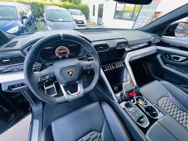 LAMBORGHINI Urus 4.0