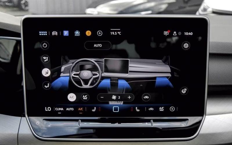 Volkswagen Golf Golf 2.0 TDI 116 CV SCR Life CARPLAY COCKPIT LED NEOPATENTATI