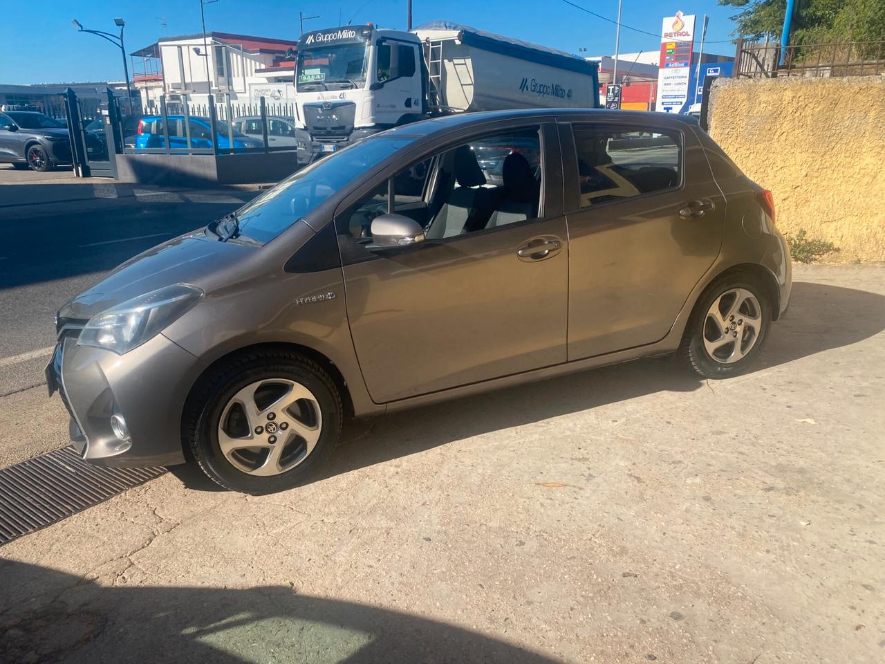 Toyota Yaris 1.5 Hybrid 12/2016