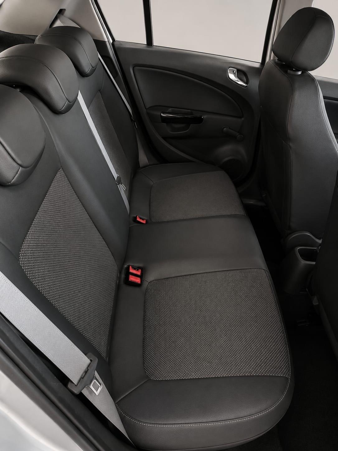 Opel Corsa 1.2 5 porte Cosmo