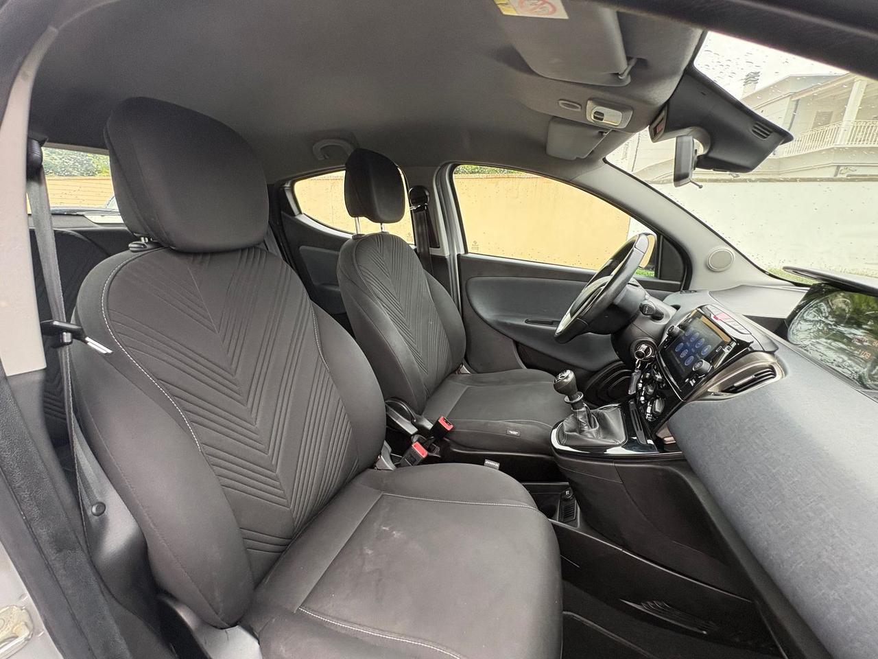 Lancia Ypsilon 1.0 FireFly MHEV Gold #8059