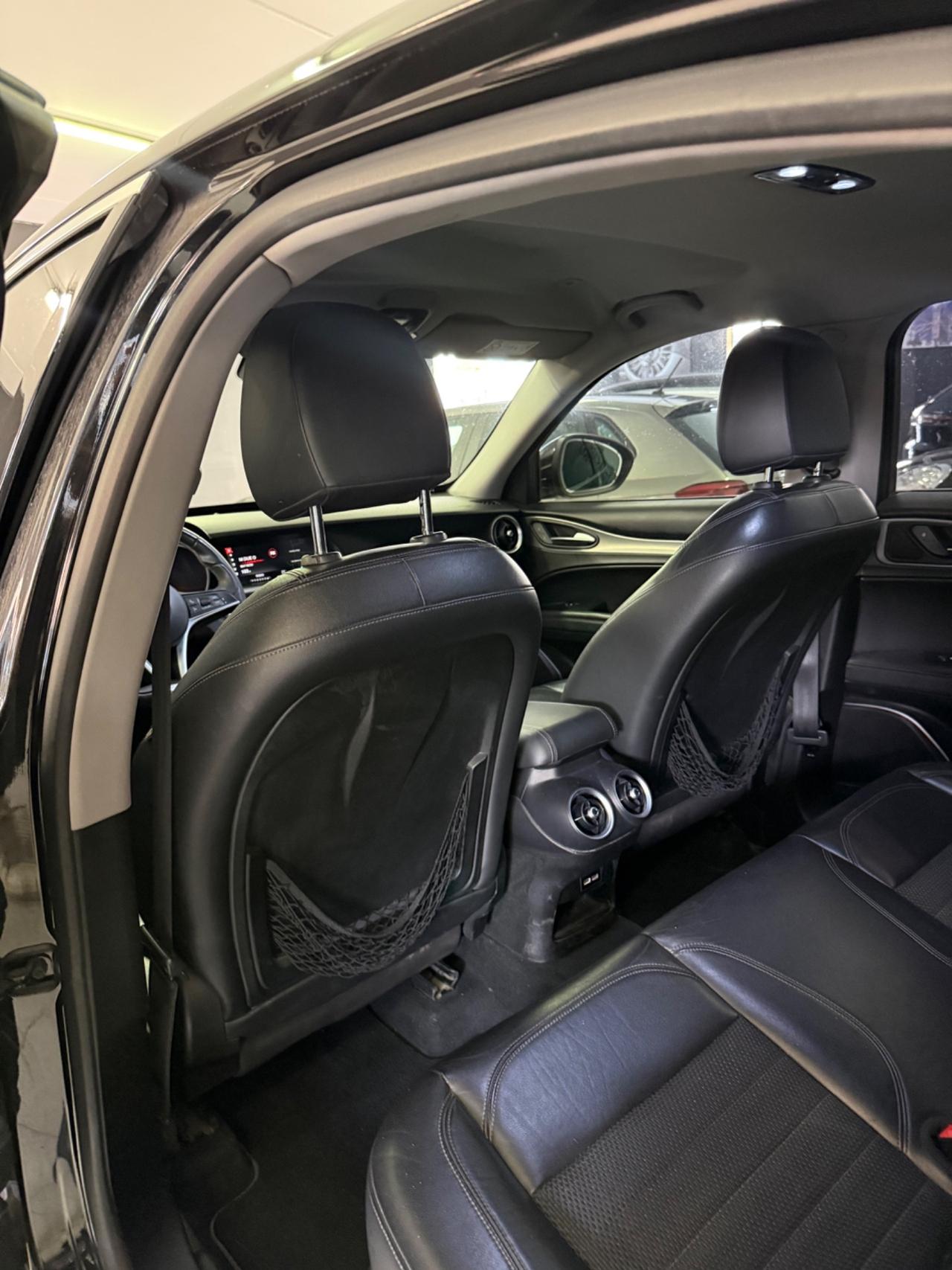 Alfa Romeo Stelvio 2.2 Turbodiesel 210 CV AT8 Q4 Executive