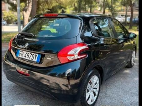 Peugeot 208 1.6 e-HDi 92 CV Stop&Start 5 porte Active