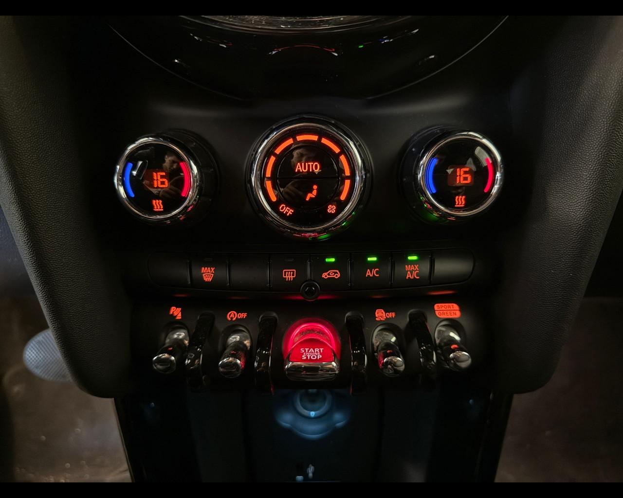 MINI Mini 5 porte (F55) - Mini 1.5 Cooper Business 5 porte