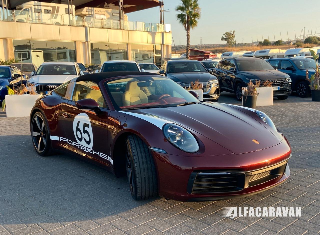 Porsche 911 992 Targa 3.0 4S Heritage Design Edition pdk 165/992
