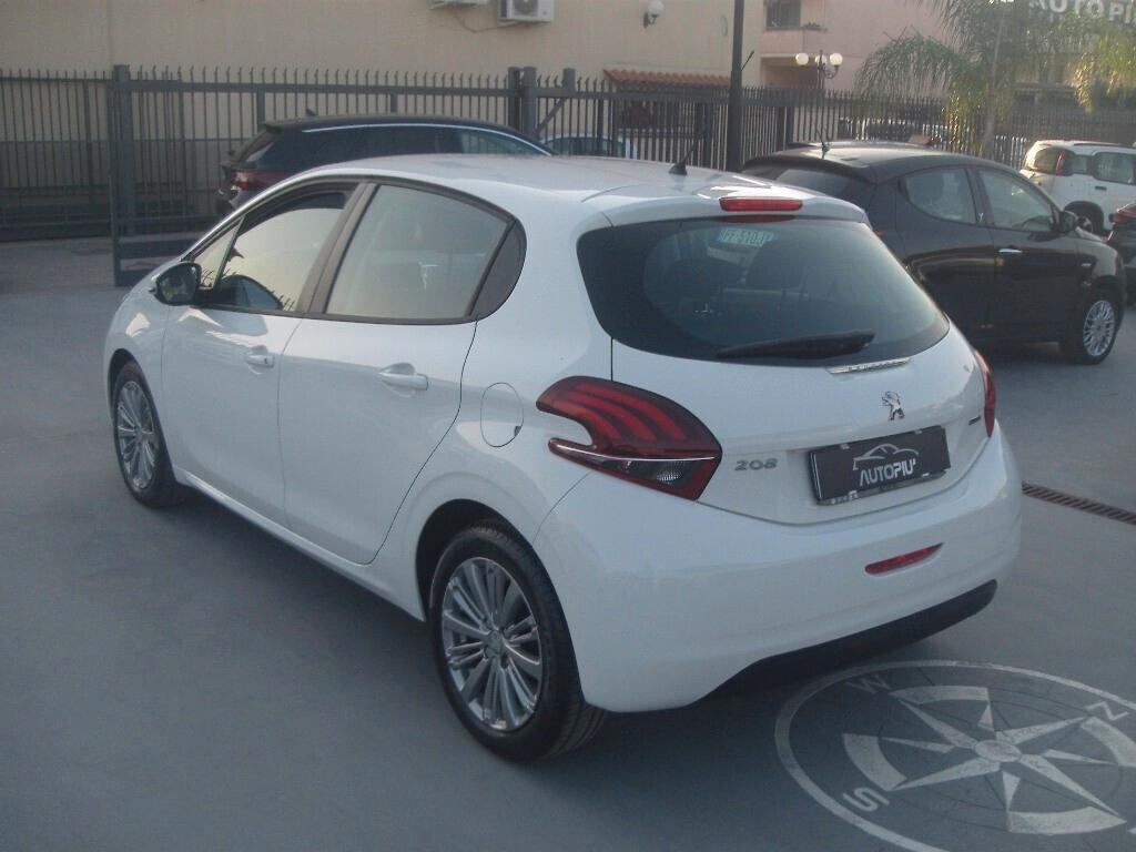Peugeot 208 BlueHDi 75 5 porte Allure - 2015