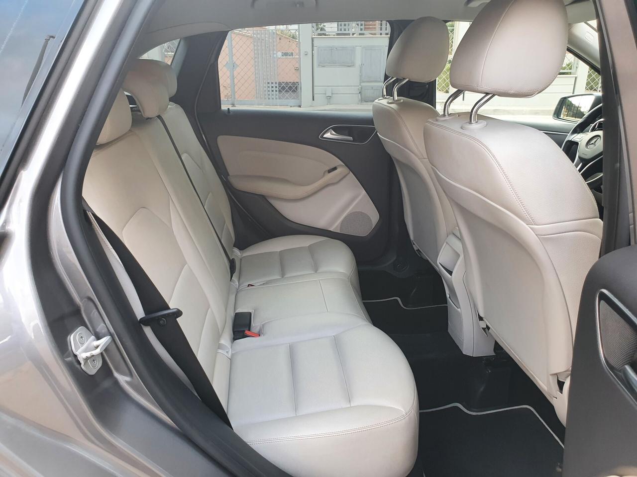 Mercedes-benz 180 CDTI 110cv Executive my 14