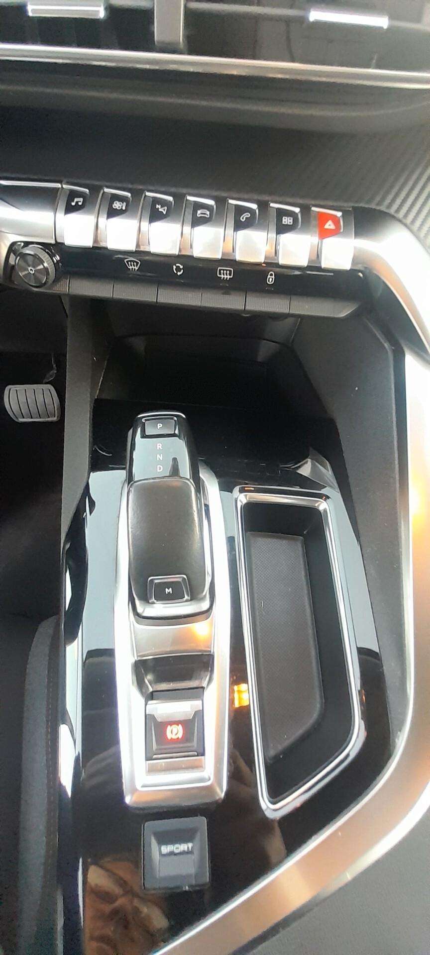 Peugeot 3008 BlueHDi 130 S&S Allure