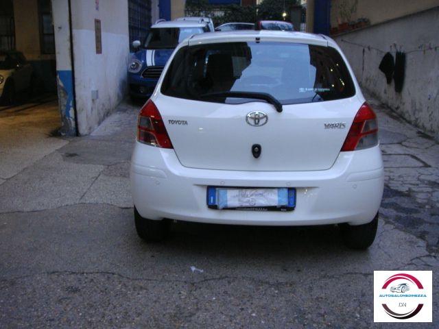 TOYOTA - Yaris - 1.3 5p. M-MT Sol