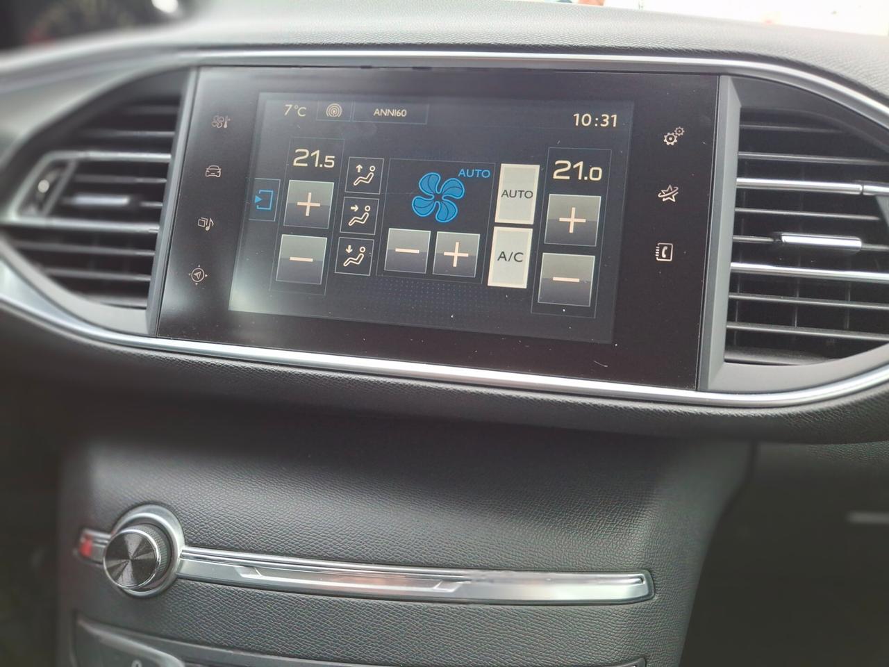 Peugeot 308 BlueHDi 120 S&S Allure