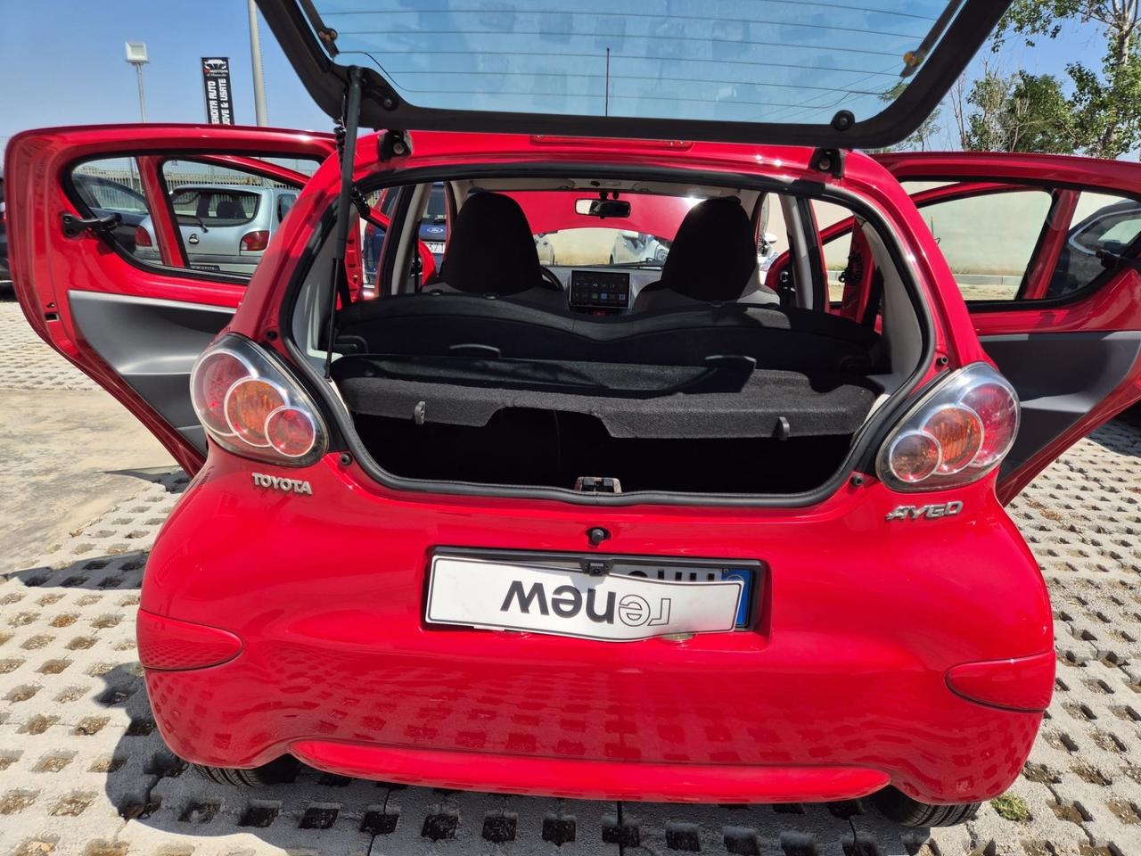 Toyota Aygo 1.0 12V VVT-i 5 porte Sol