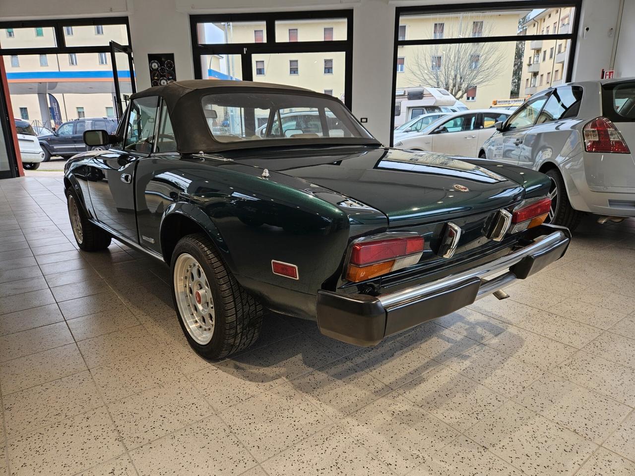 Fiat 124 Spider SPYDER AMERICA