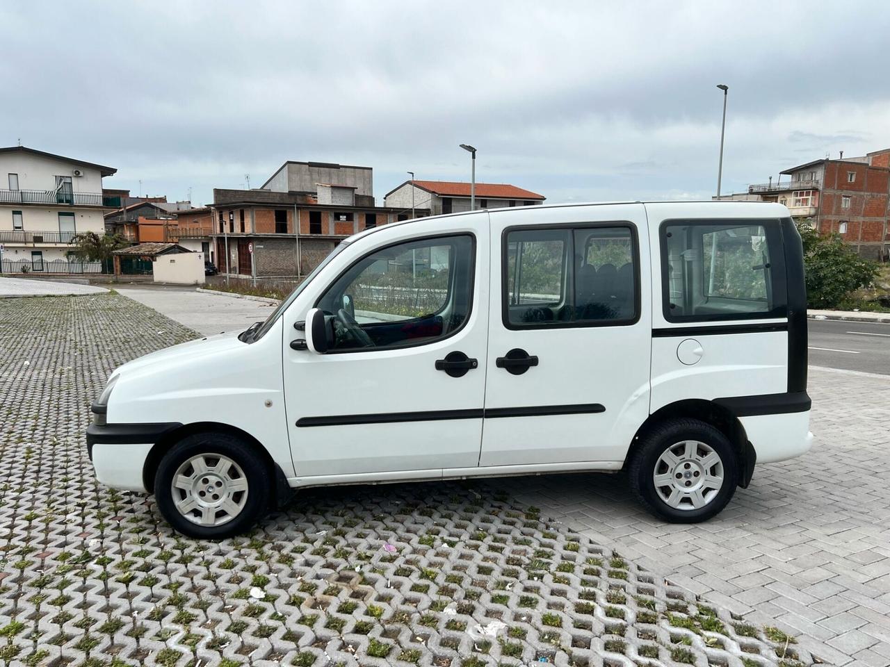Fiat Doblo 1.9JTD A-F-F-A-R-O-N-E
