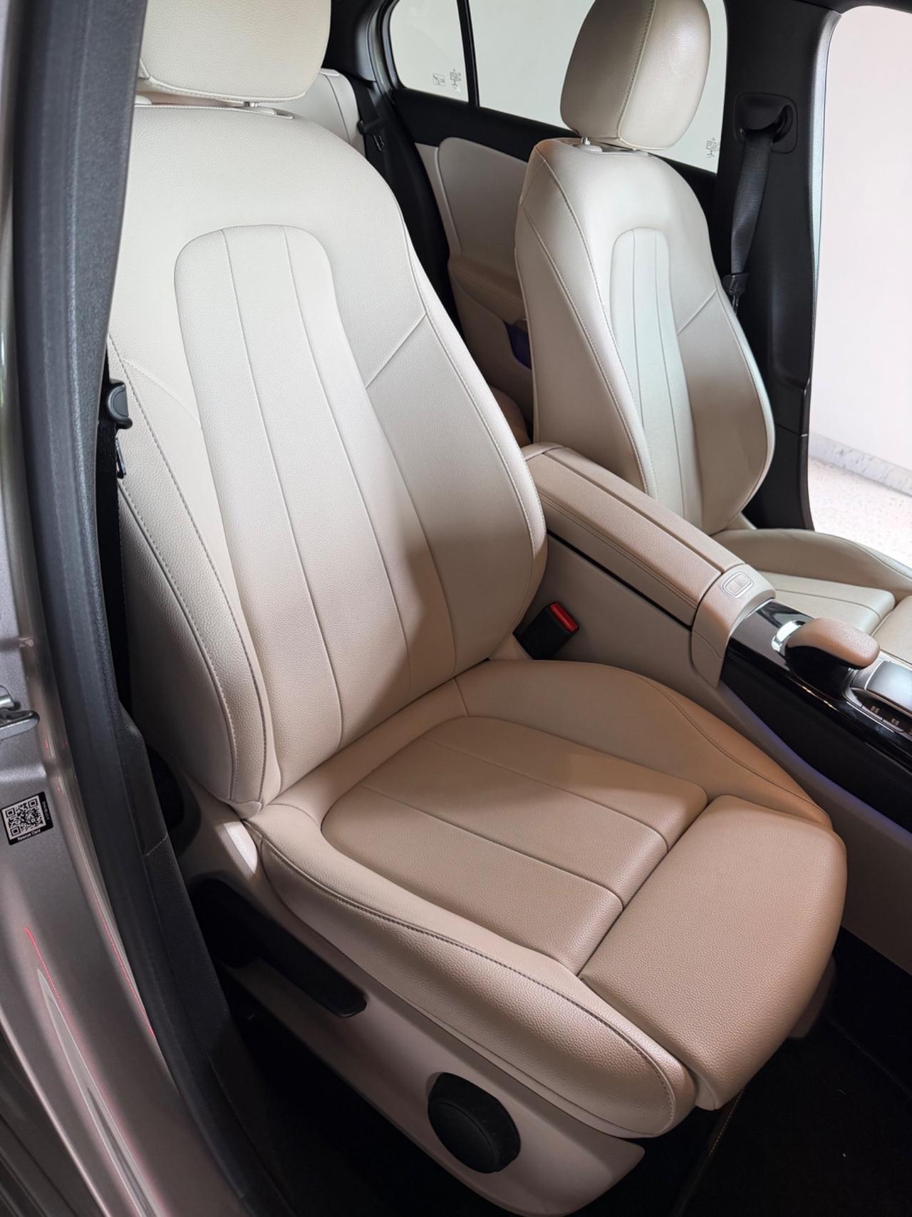 Mercedes-benz A 250 e hybrid EQ Premium