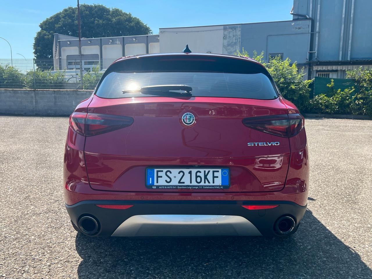 Alfa Romeo Stelvio 2.2 Turbodiesel 180 CV AT8 RWD Business