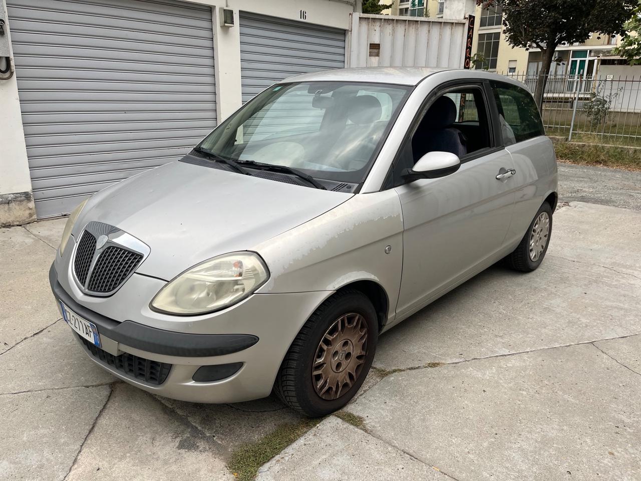 Lancia Ypsilon 1.2 OK NEOPATENTATI