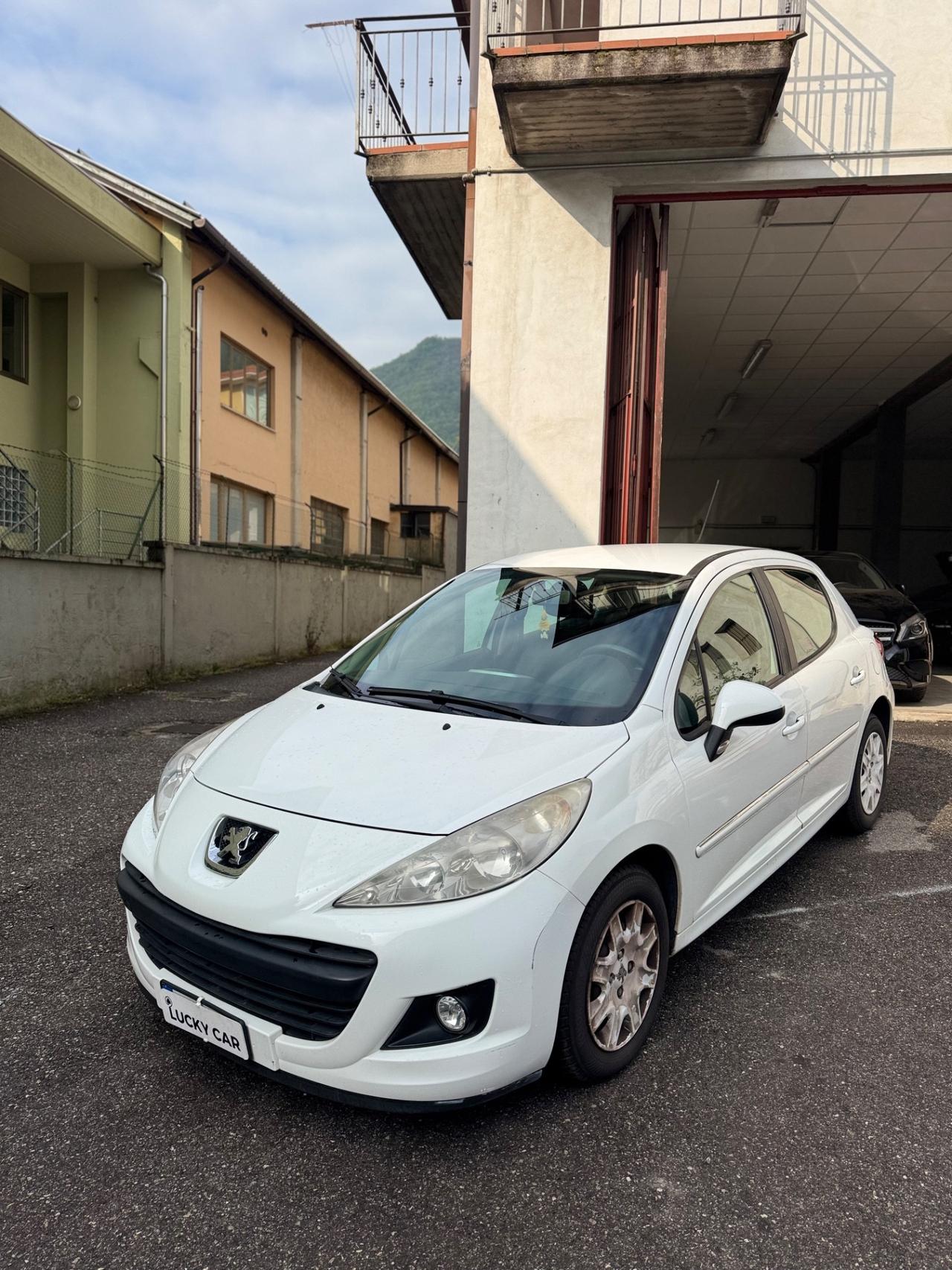 Peugeot 208 1.4 HDi 68 CV 5 porte Active
