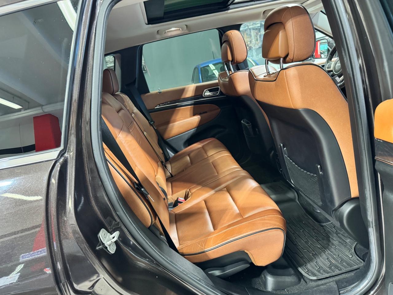 Jeep Grand Cherokee 3.0 CRD 241 CV Summit Overland