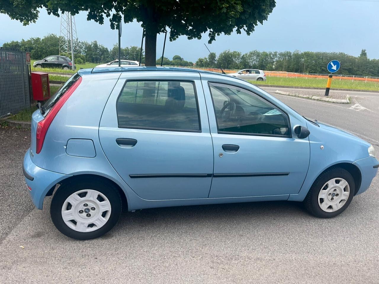 Fiat Punto 1.2 5 porte Active Natural Power