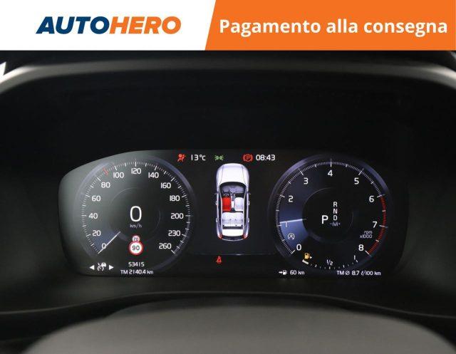 VOLVO XC40 T3 Geartronic Momentum Pro