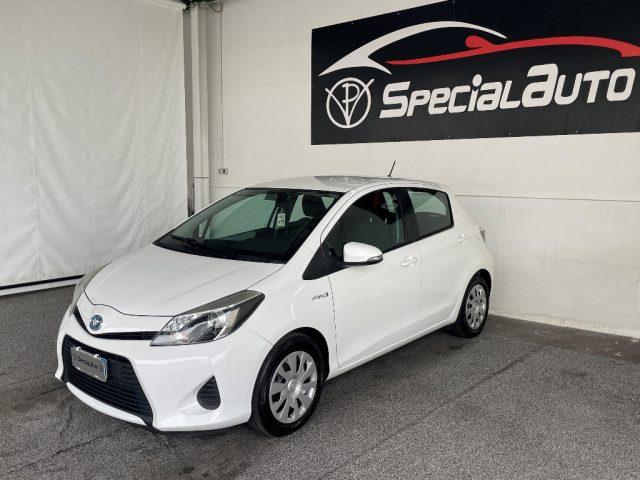 TOYOTA Yaris 1.5 Hybrid lounge 71000km