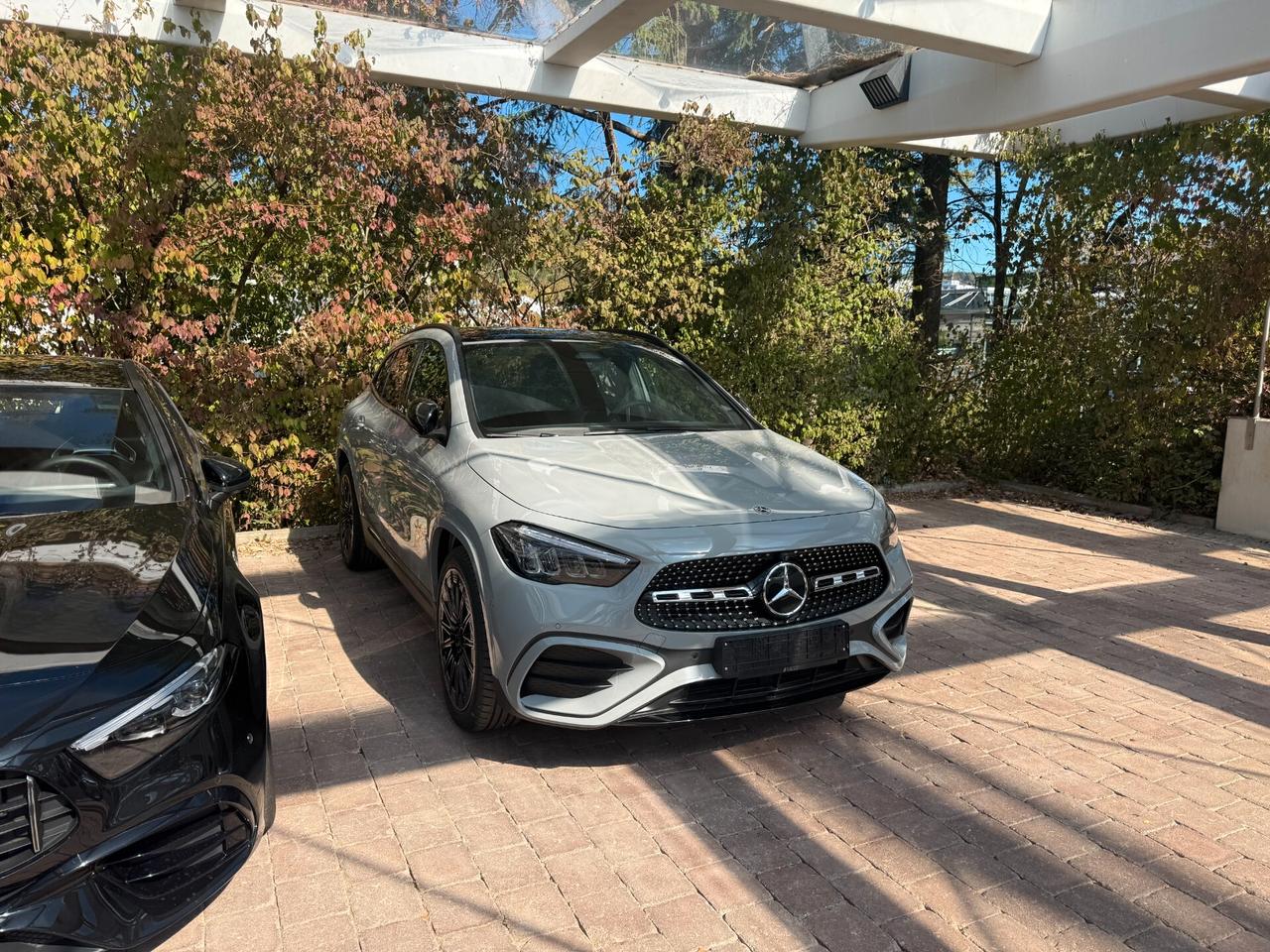 MERCEDES-BENZ GLA 200D NEW 150CV AUTOMATIC 4MATIC AMG LINE ( FARI LED - TETTO PANORAMICO APR. - PELLE - DISTRONIC - NIGHT PACK - NAVI PREMIUM - PARK ASSIST - TELEVAMERA 360 - CERCHI 20 )