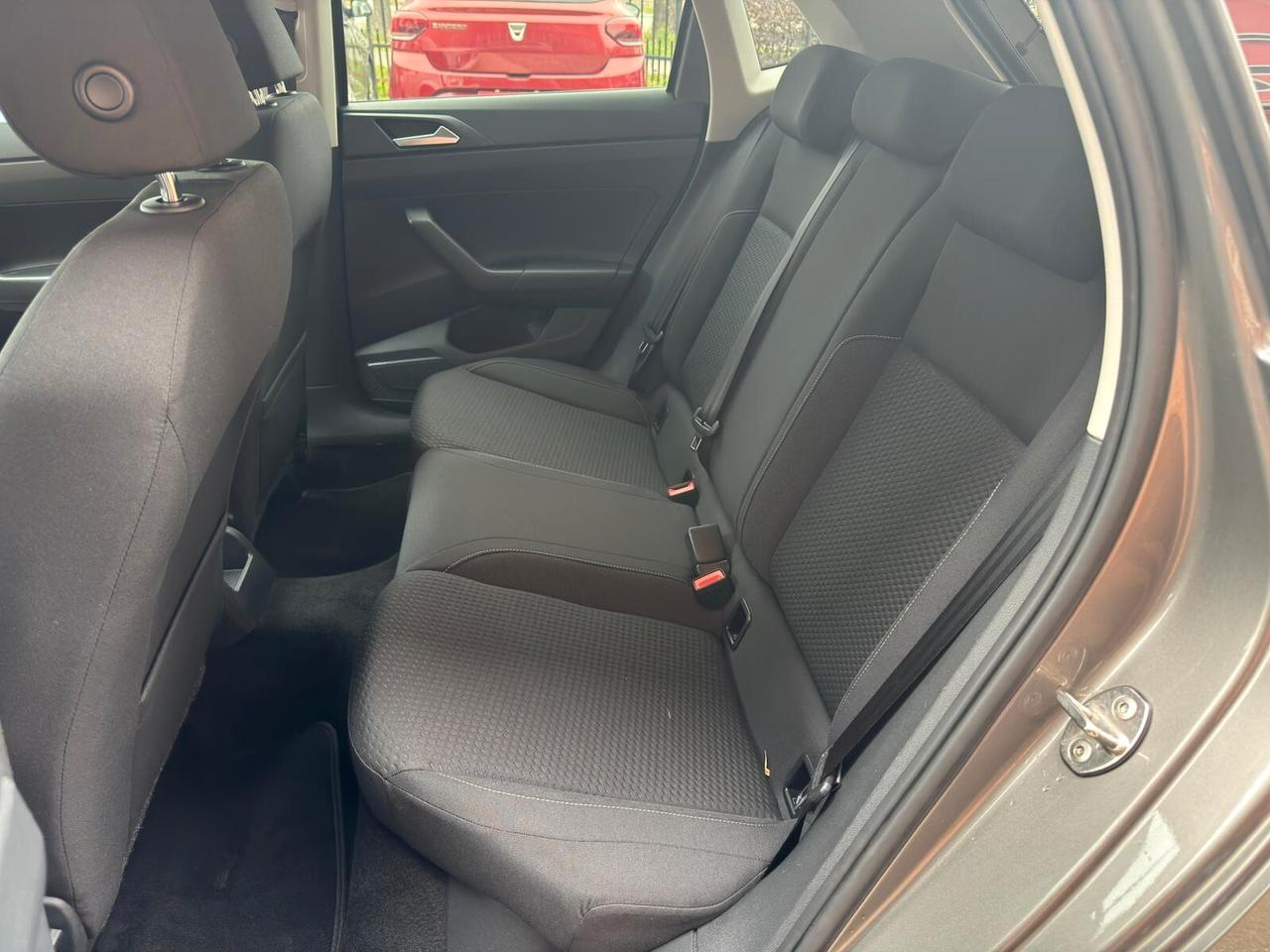 Volkswagen Polo 1.0 TSI 110CV R-line