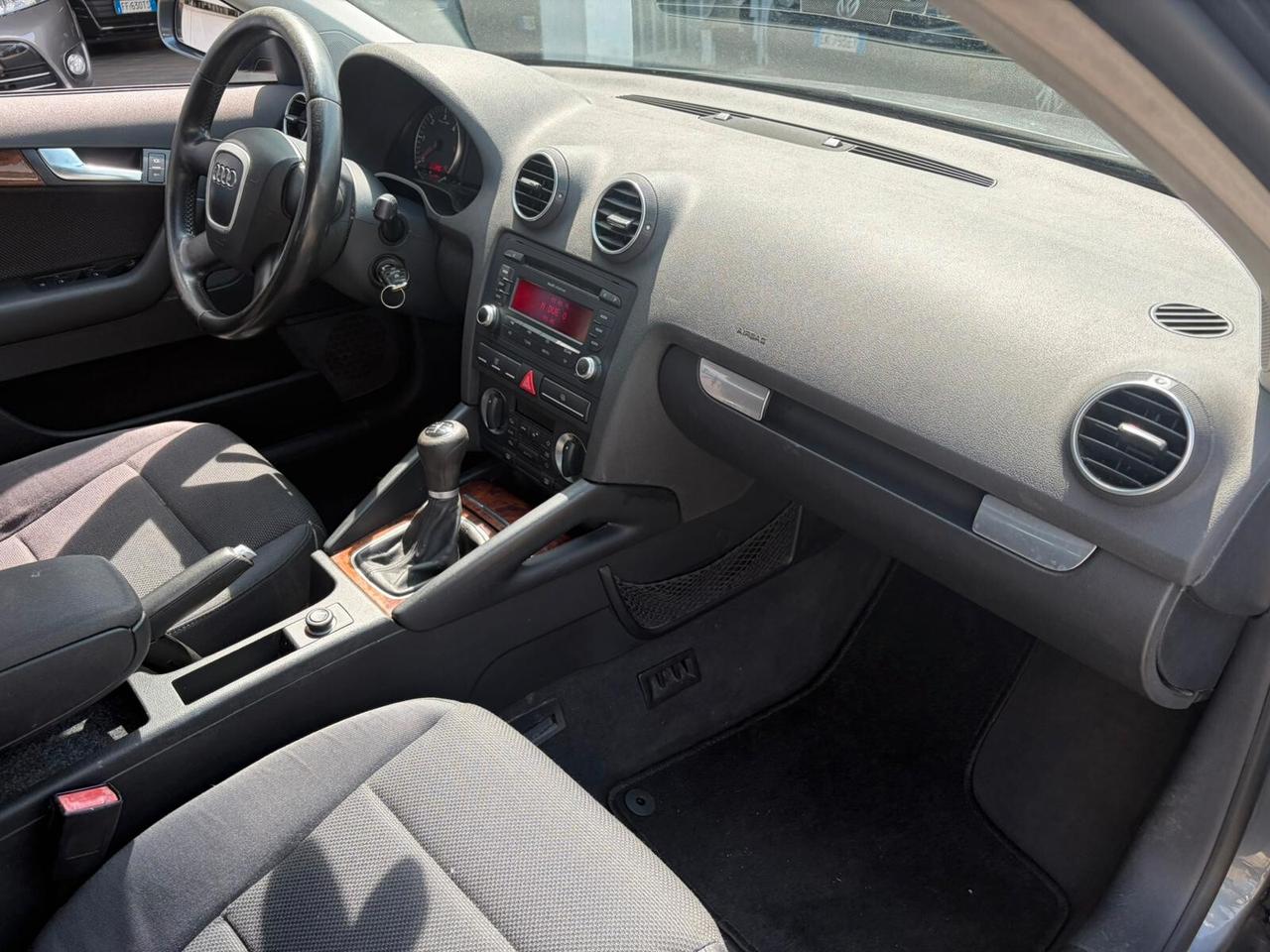 Audi A3 SPB 2.0 16V TDI Attraction*CERCHI
