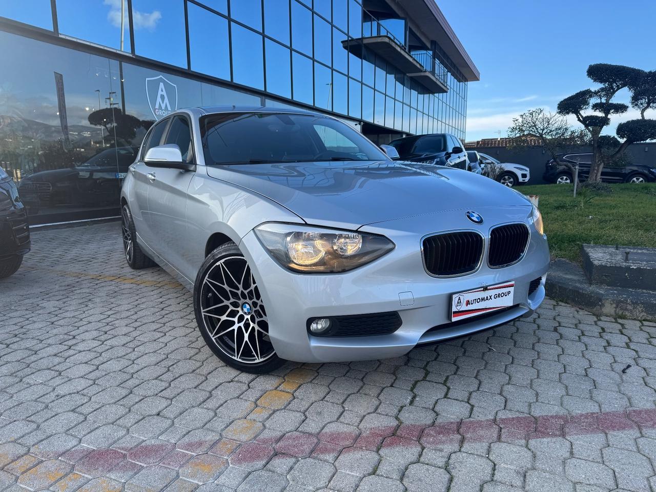 Bmw 116 116d 5p. Urban