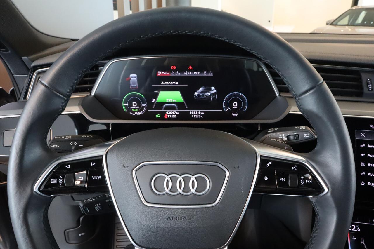 E Tron 55 408CV QUATTRO HUD 20"
