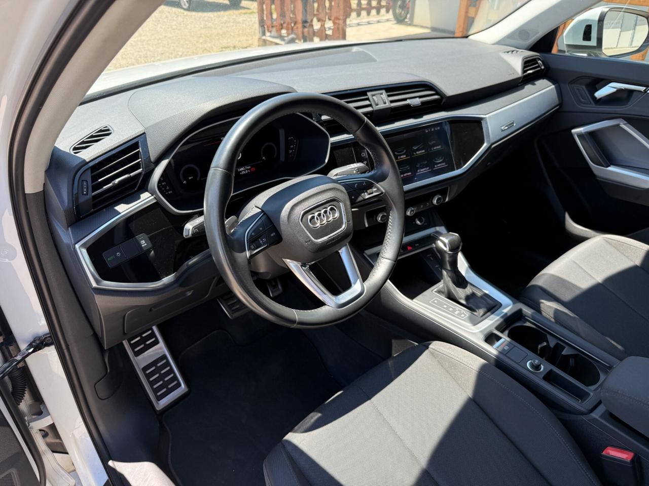 Audi Q3 35 TDI S tronic Business Advanced