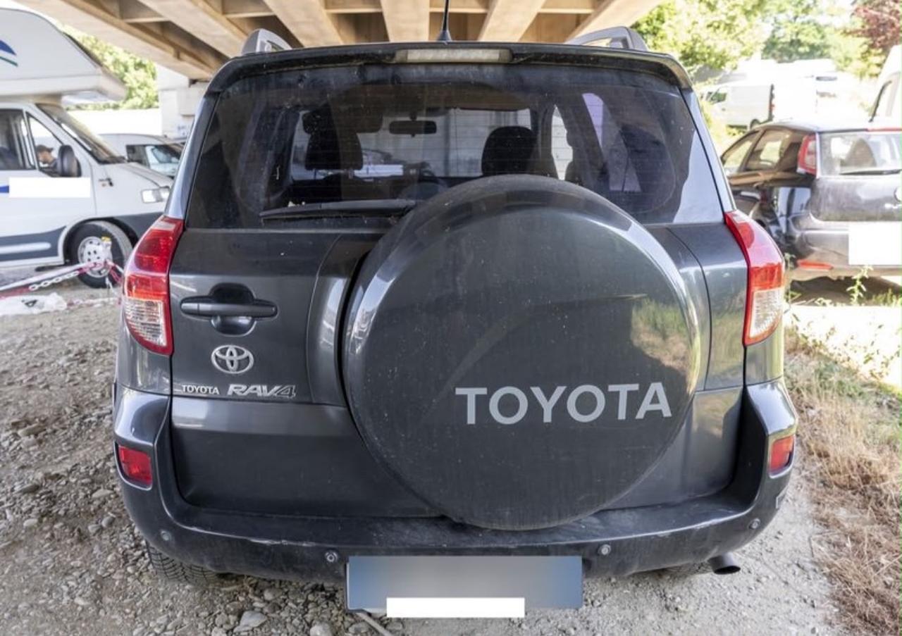 Toyota RAV 4 RAV4 2.2 D-4D 177 CV Luxury